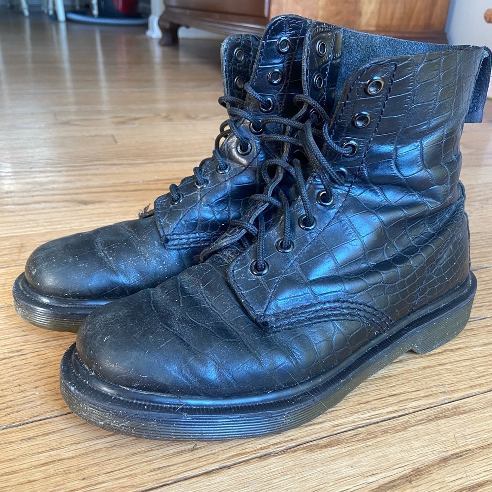 Dr Martens Pascal Croc Black Boots US 7 - Rare